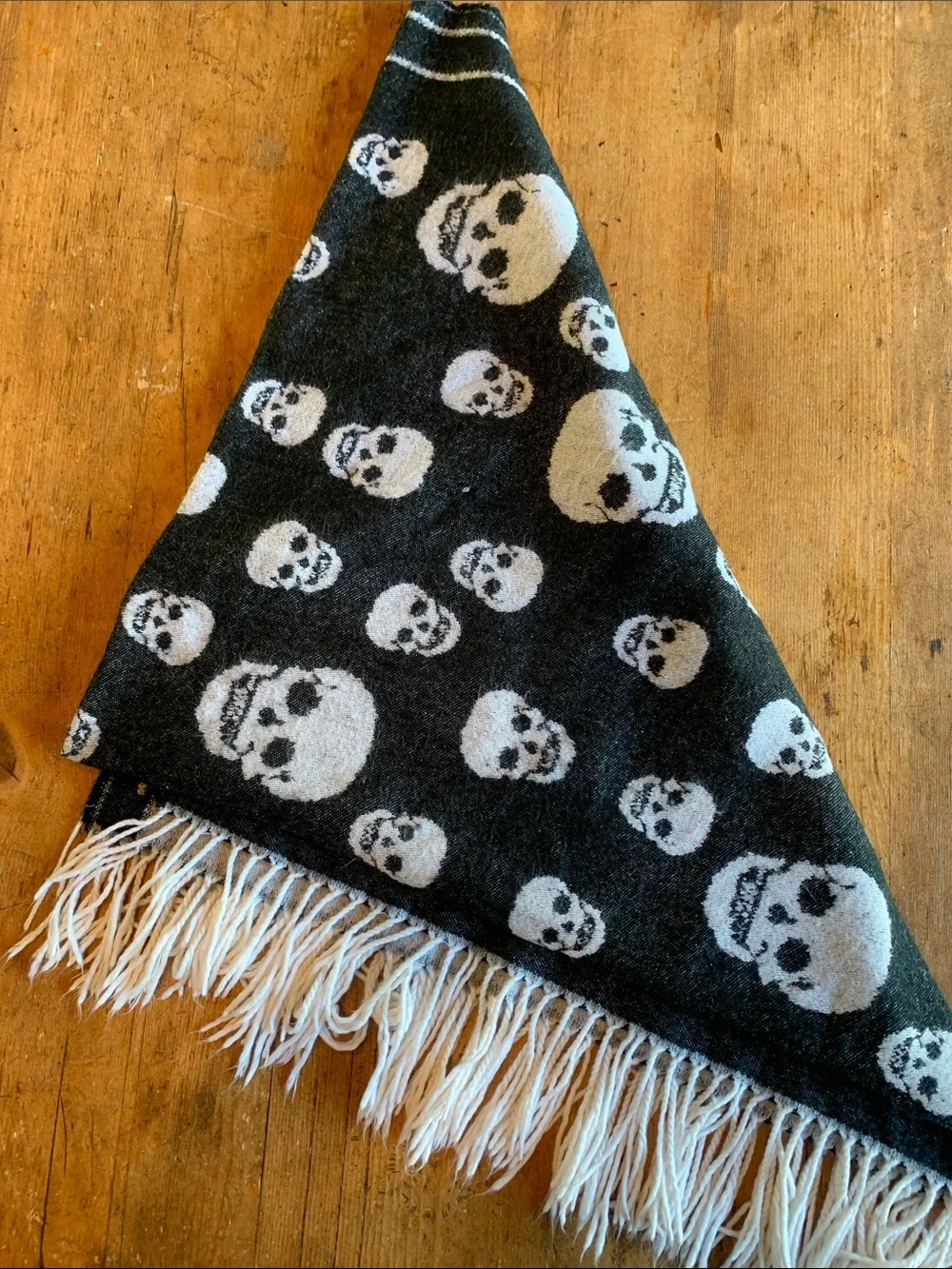 Magaschoni Skull Pattern Fringe Throw Blanket - Black & White Accent Throw